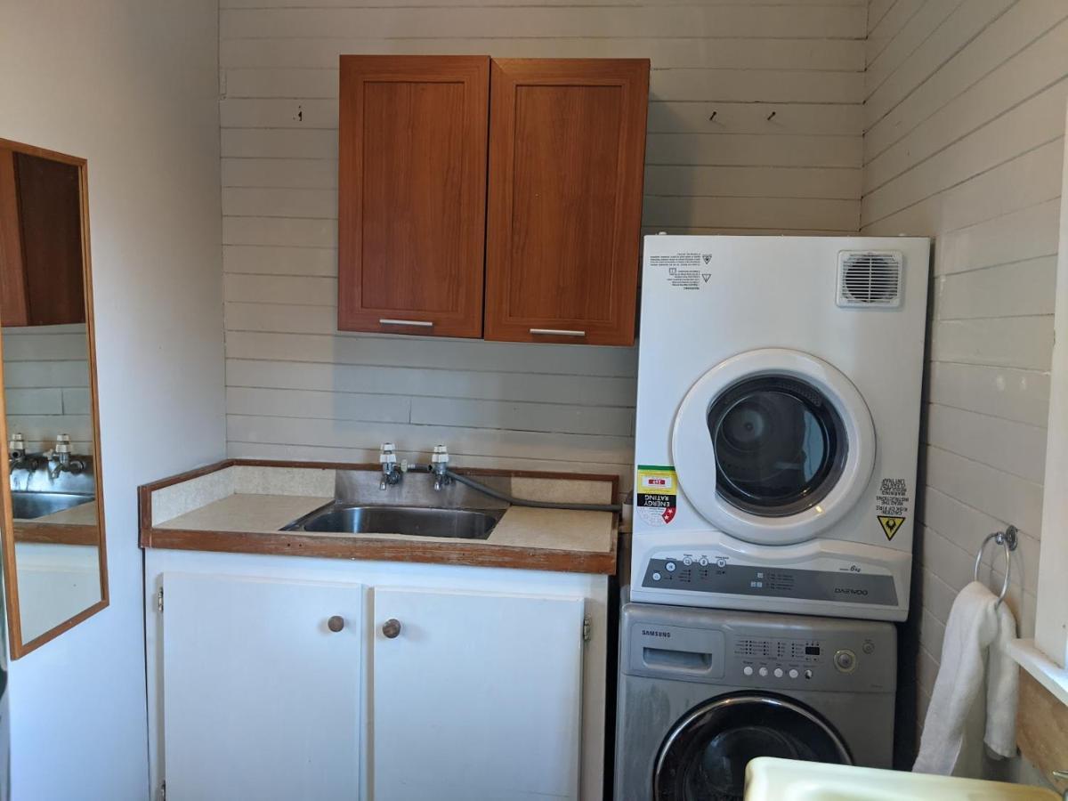 Cox Bay Cottage Раглан Екстериор снимка