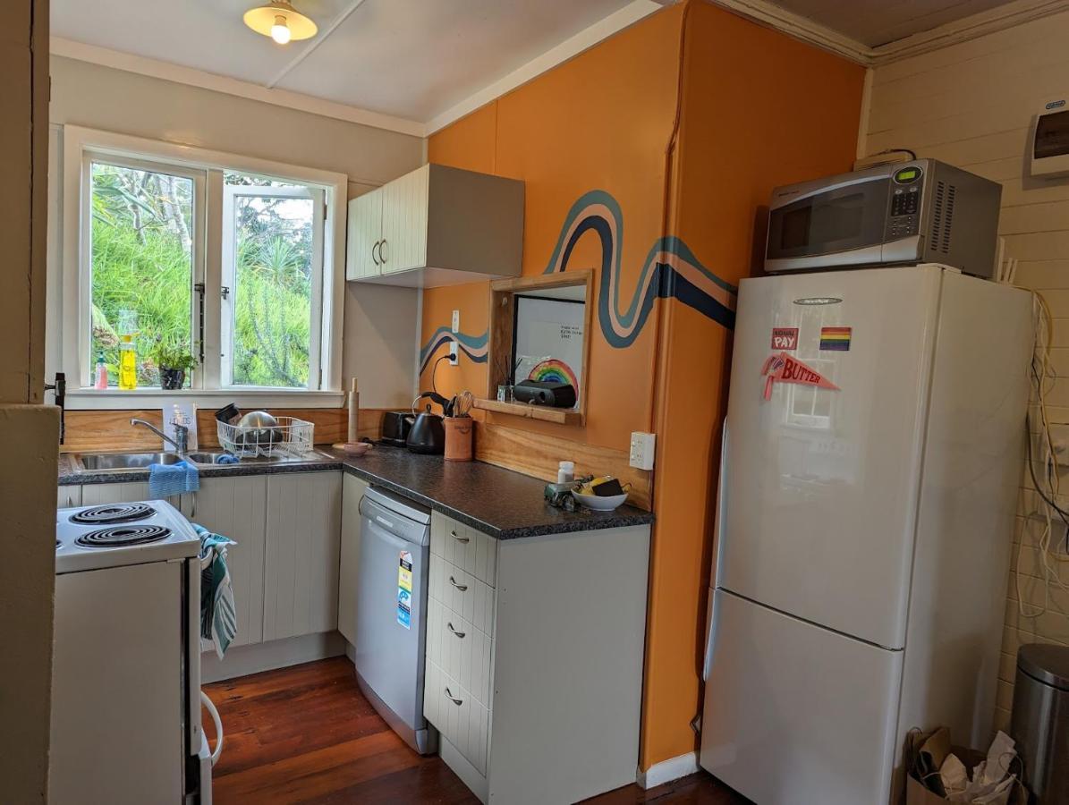 Cox Bay Cottage Раглан Екстериор снимка